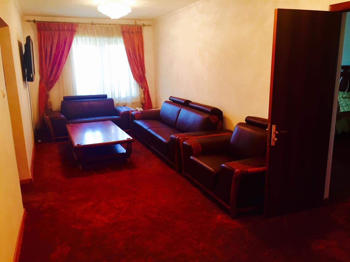 Hotel Ark Ms Taraz Ngoại thất bức ảnh
