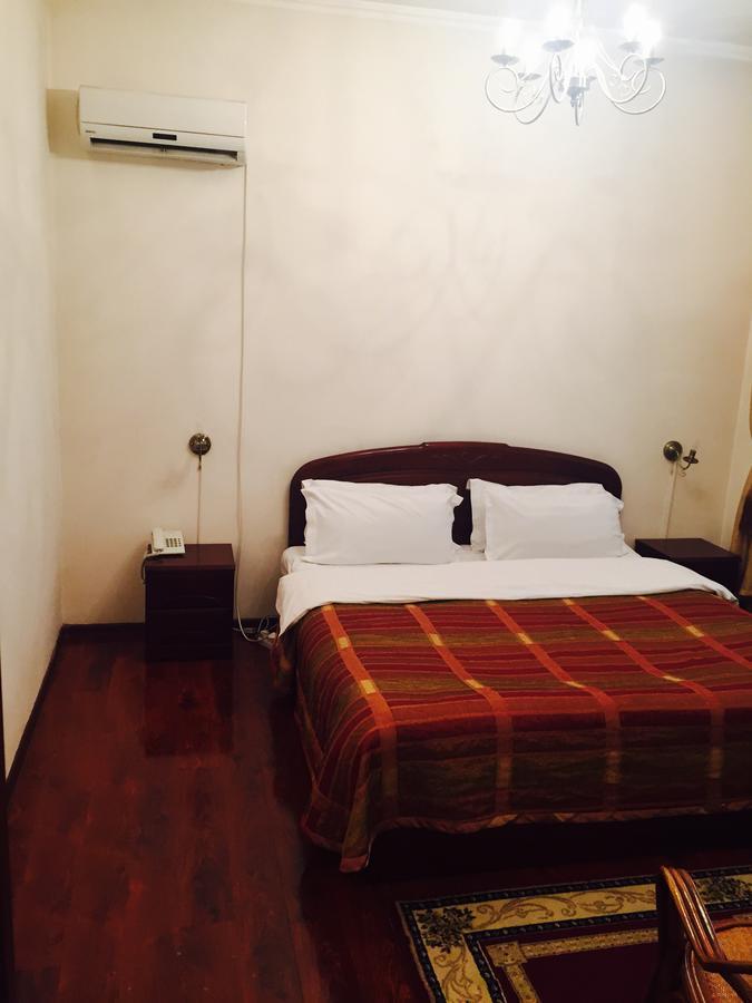 Hotel Ark Ms Taraz Ngoại thất bức ảnh